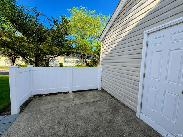 607 Cabot Court, Saint James, NY 11780