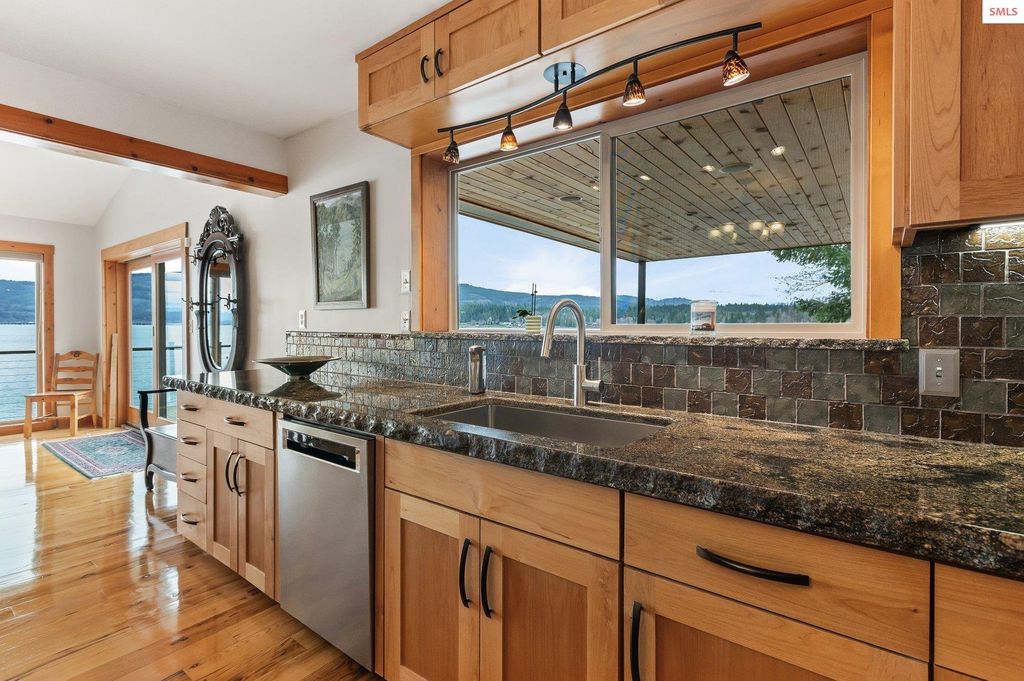 2537 Lakeshore Dr., Sagle, ID 83860 photo 11