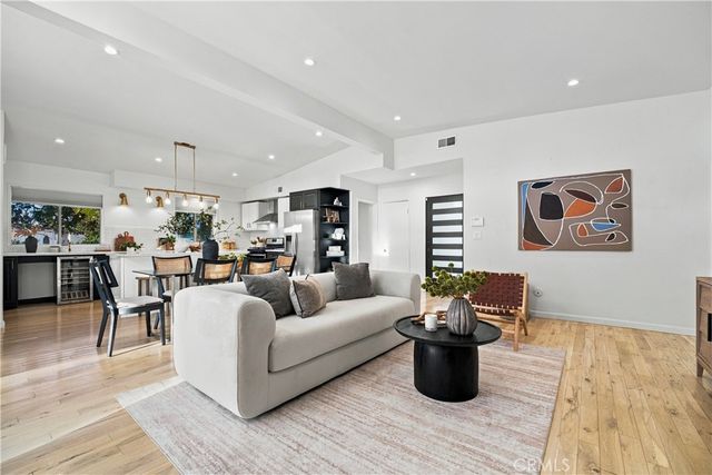 5769 Aldea Avenue, Encino, CA 91316