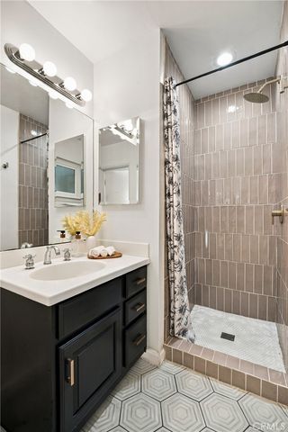 5769 Aldea Avenue, Encino, CA 91316