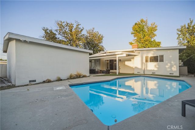 5769 Aldea Avenue, Encino, CA 91316