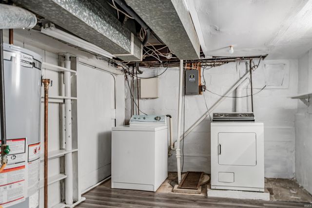 1812 Saint Marys Avenue, Fort Wayne, IN 46808