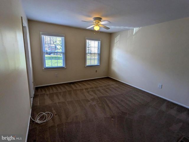 8331 MOLINE PL, Springfield, VA 22153