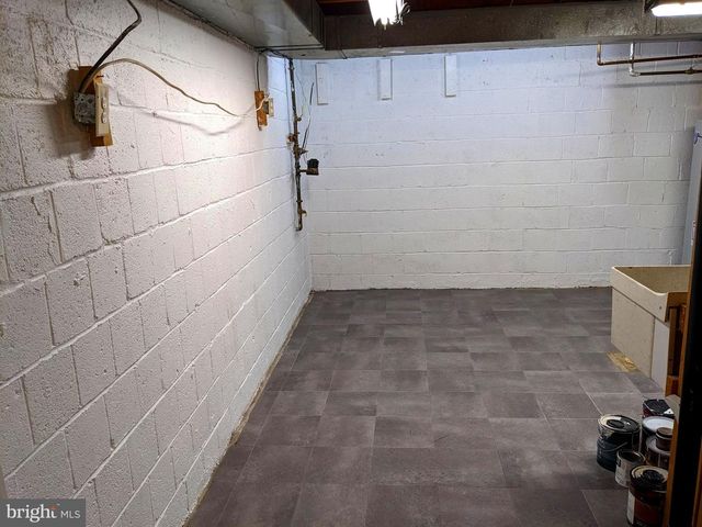 8331 MOLINE PL, Springfield, VA 22153