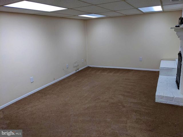 8331 MOLINE PL, Springfield, VA 22153