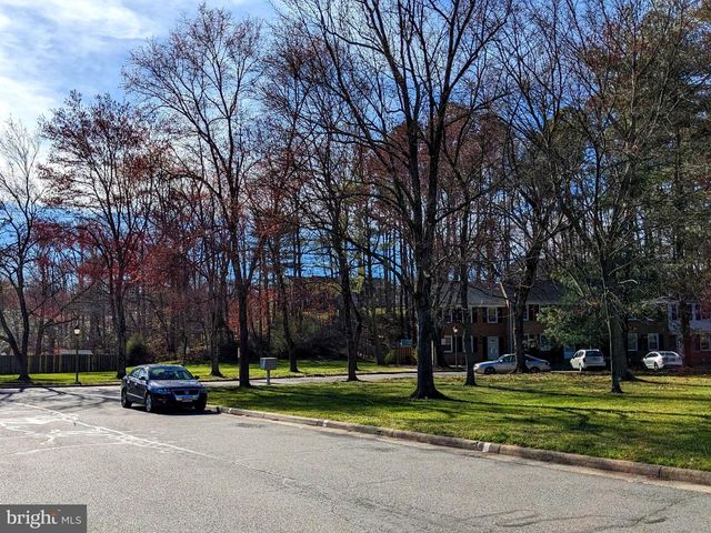 8331 MOLINE PL, Springfield, VA 22153