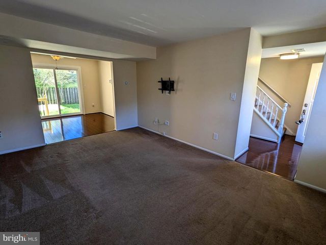 8331 MOLINE PL, Springfield, VA 22153