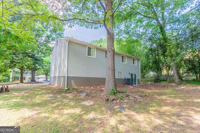1051 S Millard Way, Stone Mountain, GA 30088