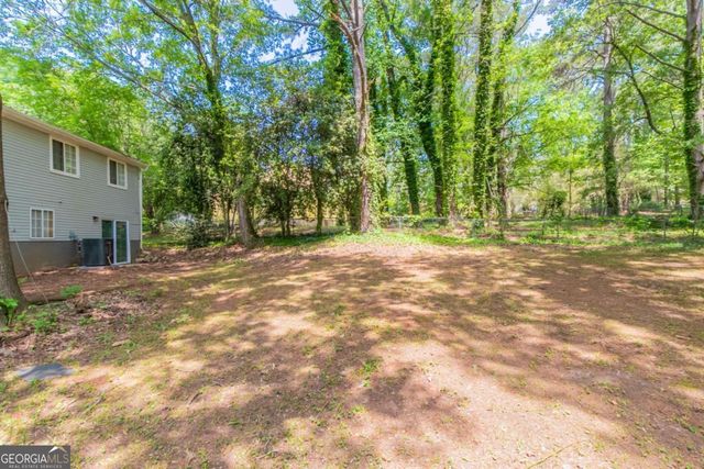 1051 S Millard Way, Stone Mountain, GA 30088