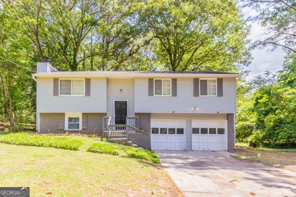 1051 S Millard Way, Stone Mountain, GA 30088