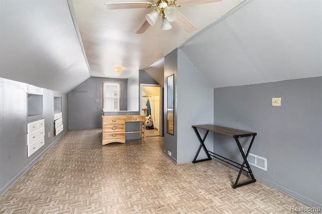 21108 Bon Heur Street, Saint Clair Shores, MI 48081