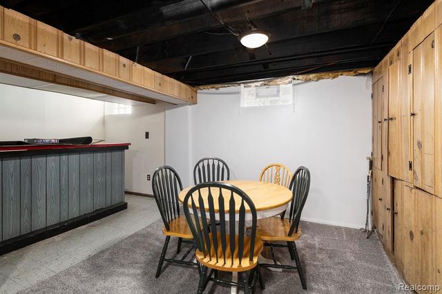 21108 Bon Heur Street, Saint Clair Shores, MI 48081