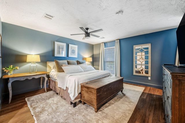 13810 Saint Marys Lane, Houston, TX 77079