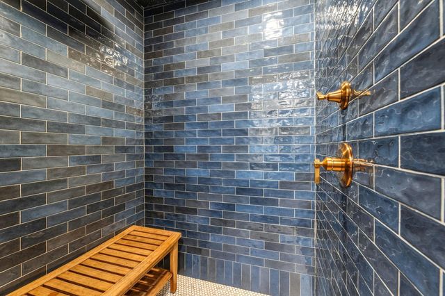 13810 Saint Marys Lane, Houston, TX 77079