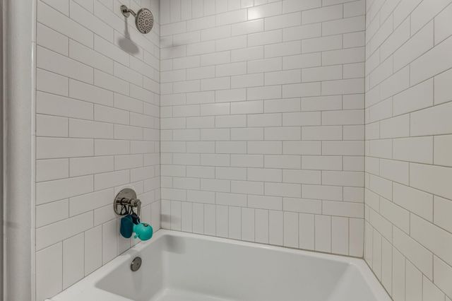 13810 Saint Marys Lane, Houston, TX 77079