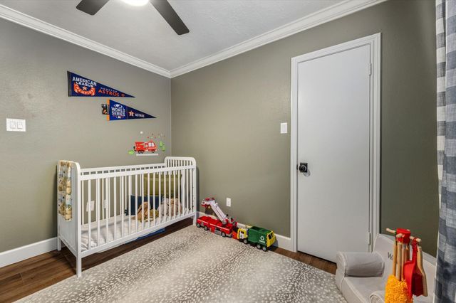 13810 Saint Marys Lane, Houston, TX 77079