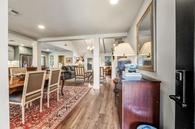 13810 Saint Marys Lane, Houston, TX 77079