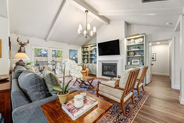 13810 Saint Marys Lane, Houston, TX 77079