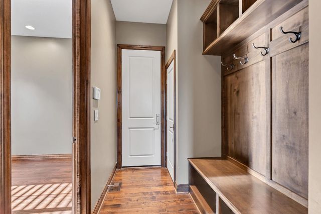 10635 E Glengate Cir, Wichita, KS 67206