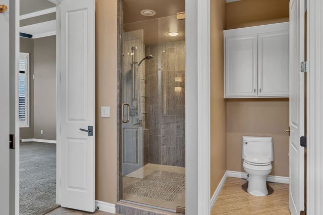 10635 E Glengate Cir, Wichita, KS 67206