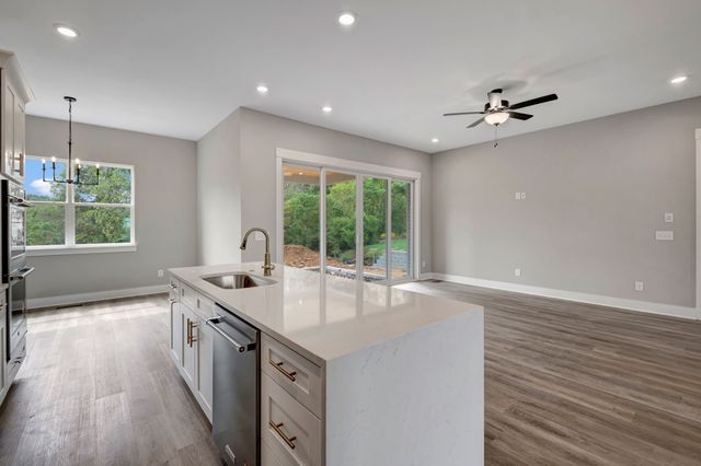 44 Trail West Drive, Mount Juliet, TN 37122