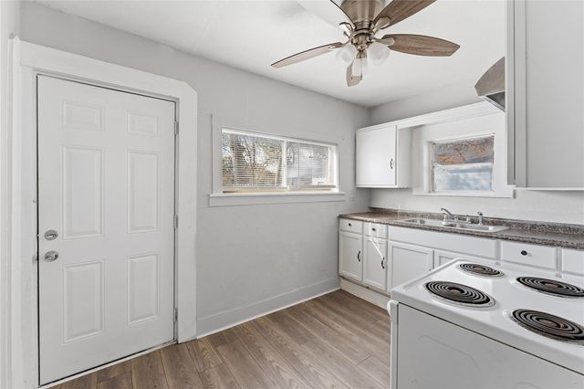 2105 Beaumont Road, Baytown, TX 77520