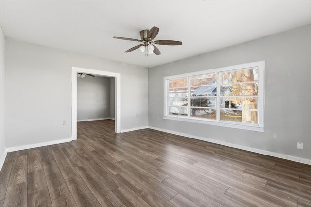 2105 Beaumont Road, Baytown, TX 77520