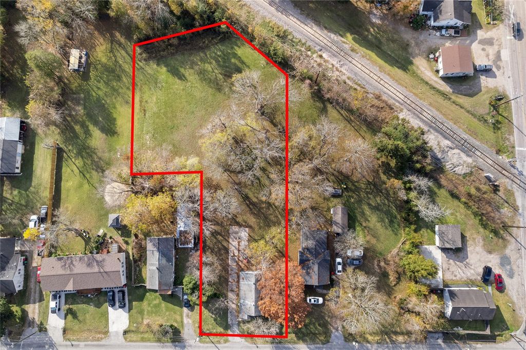 2105 Beaumont Road, Baytown, TX 77520