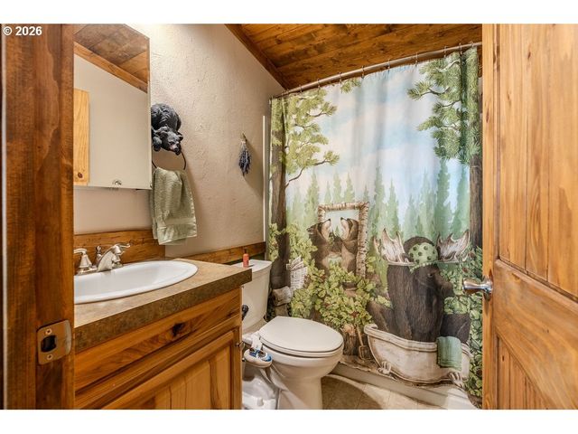 32700 Se LEEWOOD Ln 3, Boring, OR 97009