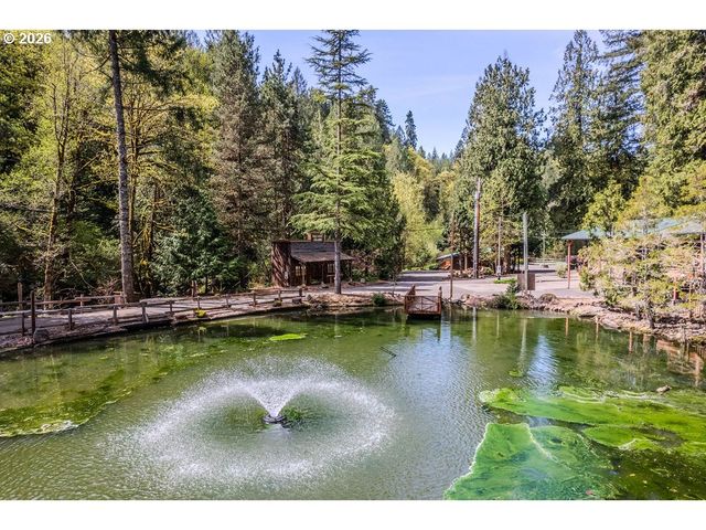 32700 Se LEEWOOD Ln 3, Boring, OR 97009