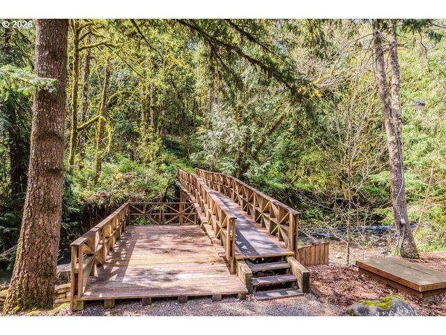 32700 Se LEEWOOD Ln 3, Boring, OR 97009