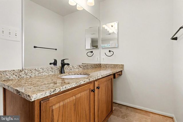 10301 LEES CROSSING LN, Fredericksburg, VA 22408