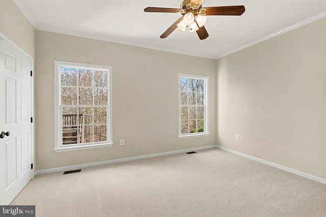 10301 LEES CROSSING LN, Fredericksburg, VA 22408