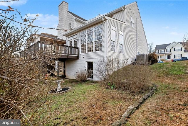 10301 LEES CROSSING LN, Fredericksburg, VA 22408