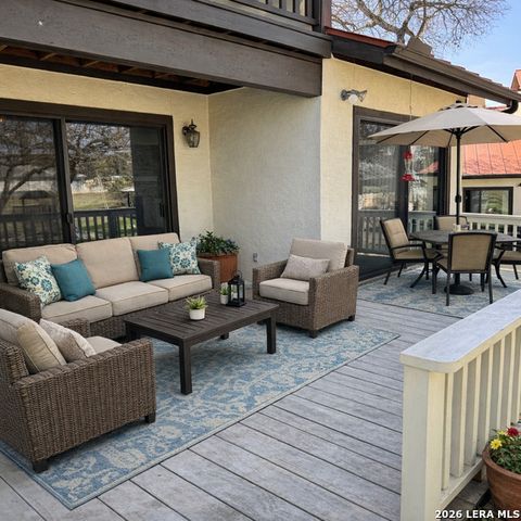 113 Watts Ln Unit 15, Canyon Lake, TX 78133