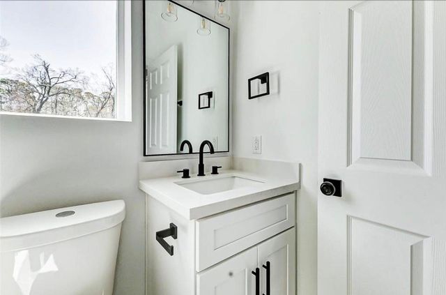 2206 Dolly Wright Street B, Houston, TX 77088