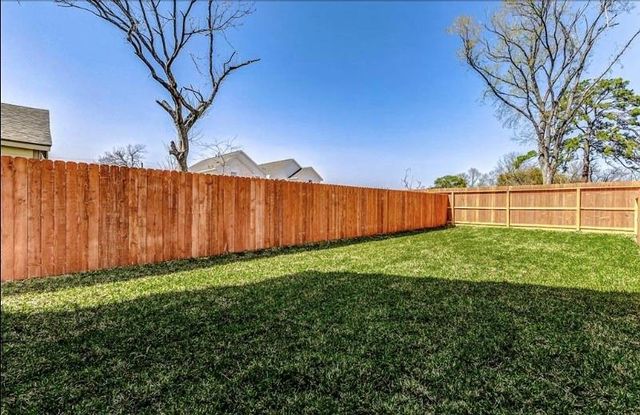 2206 Dolly Wright Street B, Houston, TX 77088