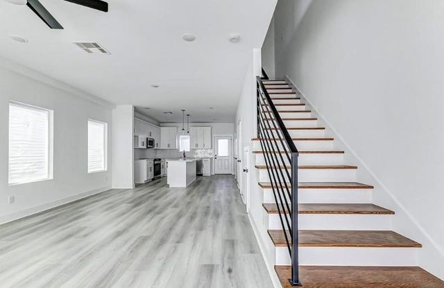2206 Dolly Wright Street B, Houston, TX 77088