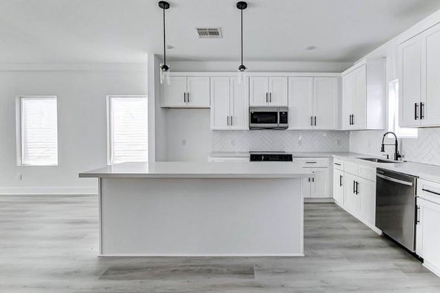 2206 Dolly Wright Street B, Houston, TX 77088