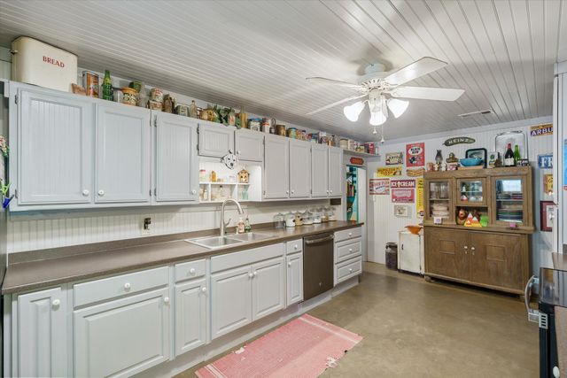 2871 Fm 751, Wills Point, TX 75169