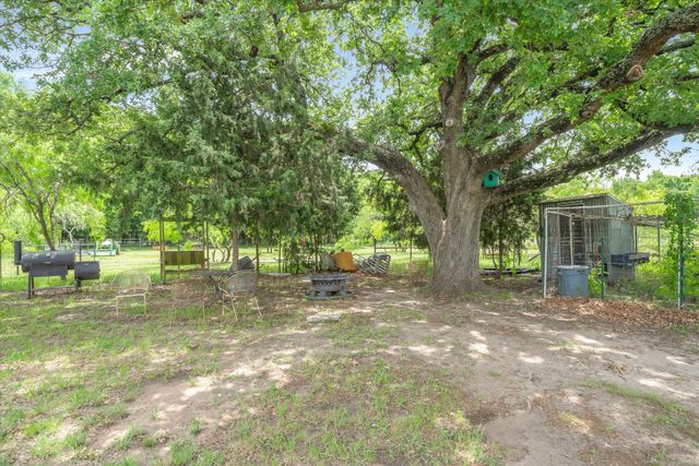 2871 Fm 751, Wills Point, TX 75169