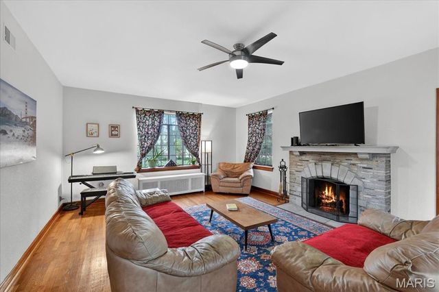 66 Bellerive Acres, St Louis, MO 63121