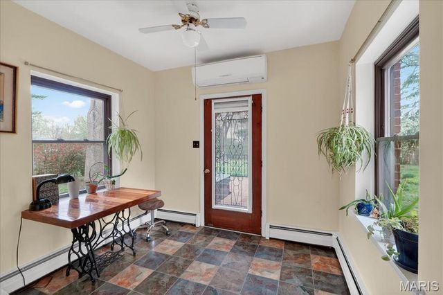 66 Bellerive Acres, St Louis, MO 63121