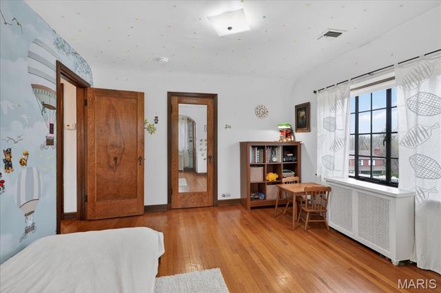 66 Bellerive Acres, St Louis, MO 63121