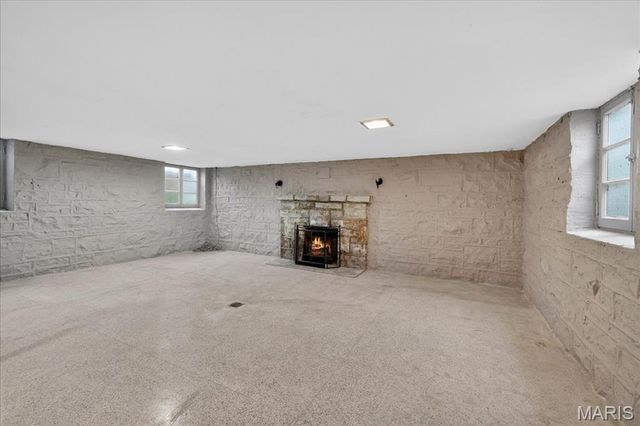 66 Bellerive Acres, St Louis, MO 63121