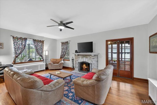 66 Bellerive Acres, St Louis, MO 63121