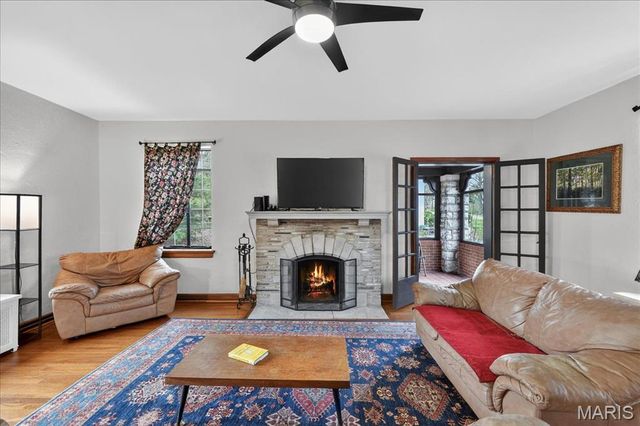 66 Bellerive Acres, St Louis, MO 63121