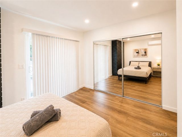 2449 N Beachwood Drive 10, Hollywood Hills, CA 90068