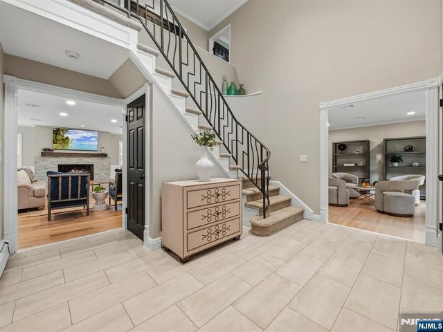 22 Millstream Road, Upper Saddle River, NJ 07458