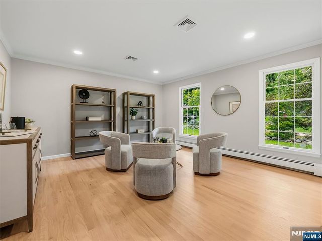 22 Millstream Road, Upper Saddle River, NJ 07458
